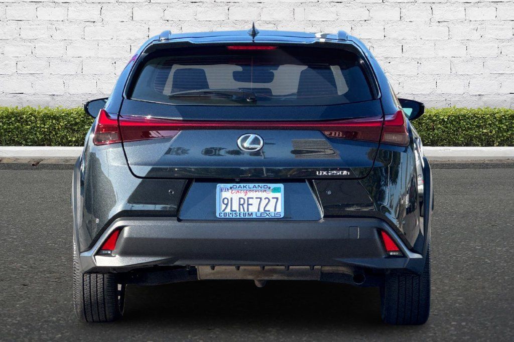 Used 2024 Lexus UX 250h FWD image 5
