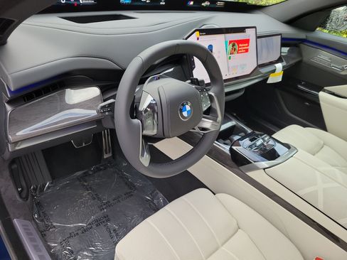 New 2027 BMW 740i w/ Executive Package RWD image 16