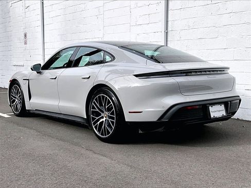 Certified 2024 Porsche Taycan image 3