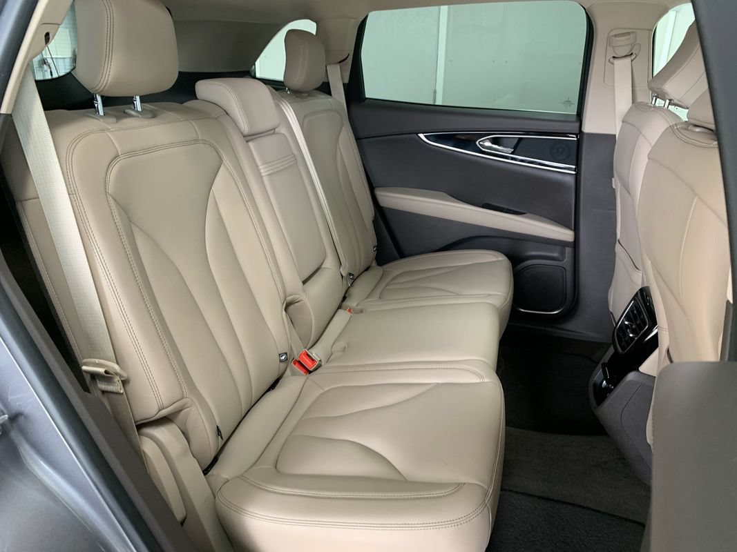 Used 2023 Lincoln Nautilus AWD image 24