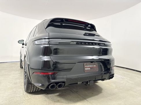 New 2026 Porsche Cayenne GTS image 20