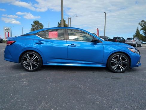 Used 2022 Nissan Sentra SR w/ Electronics Package image 3