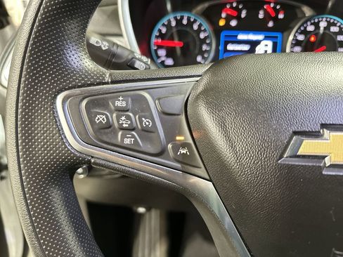 Used 2020 Chevrolet Equinox LT image 29