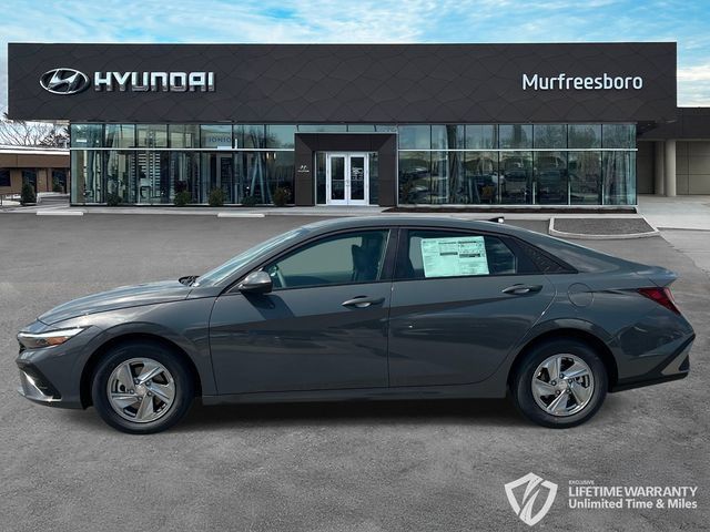 New 2026 Hyundai Elantra SE FWD image 8