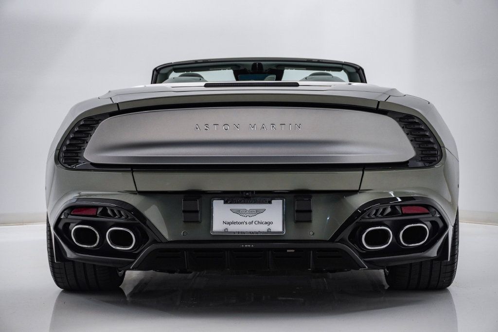 Used 2026 Aston Martin Vanquish Convertible RWD image 9