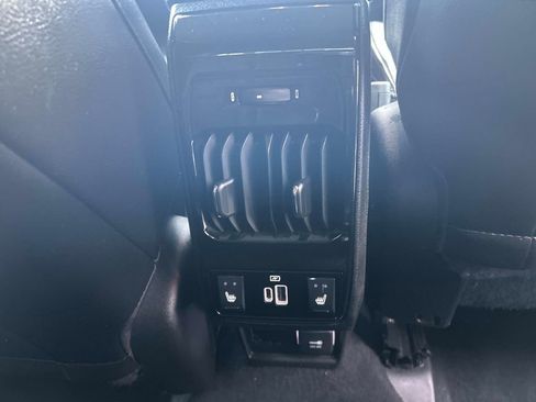 Used 2022 Jeep Compass Limited w/ Elite Group image 16