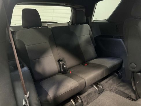 Used 2023 Chevrolet Traverse LT image 72