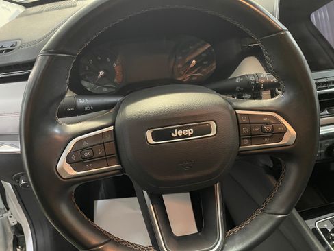 Used 2022 Jeep Compass Limited w/ Sun and Sound Group image 15