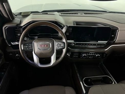 Used 2024 GMC Sierra 2500 SLT w/ SLT Premium Package image 26