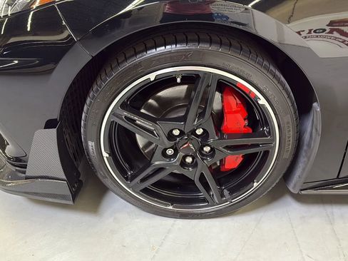 Used 2020 Chevrolet Corvette Stingray Preferred Cpe w/ 2LT Preferred Equipment Group RWD image 25
