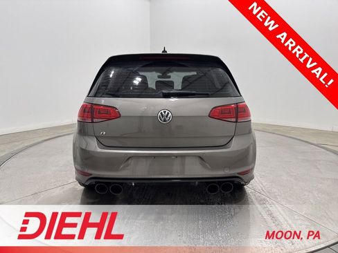Used 2017 Volkswagen Golf R 4-Door image 6