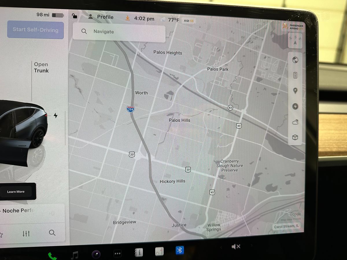 Used 2024 Tesla Model Y Long Range AWD/4WD image 40