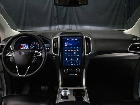 Used 2024 Ford Edge SEL image 21