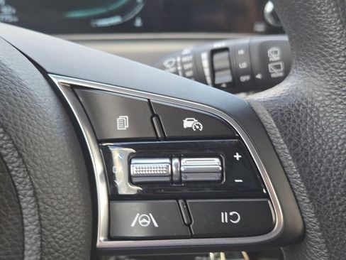 Certified 2026 Kia Seltos LX FWD image 23