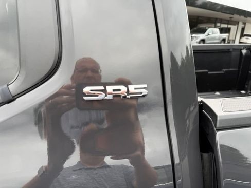 Used 2024 Toyota Tacoma SR5 AWD/4WD image 10