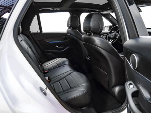 Used 2020 Mercedes-Benz GLC 300 w/ Parking Assistance Package image 23