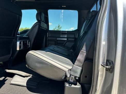 Used 2020 Ford F150 Platinum w/ Equipment Group 701A Luxury AWD/4WD image 9