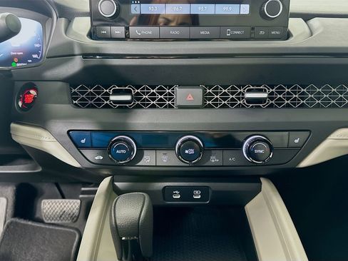 Certified 2025 Honda Accord SE image 15