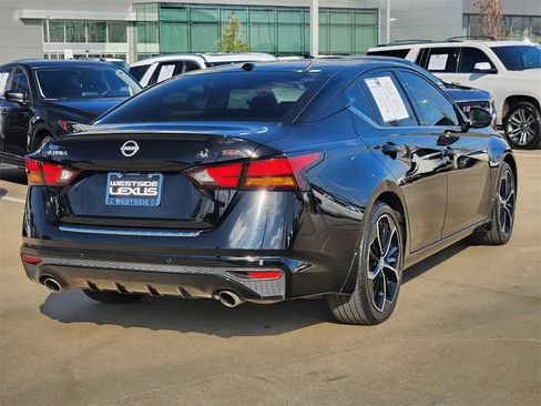 Used 2023 Nissan Altima 2.5 SR image 7
