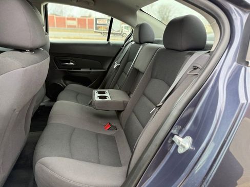 Used 2014 Chevrolet Cruze LT FWD image 19