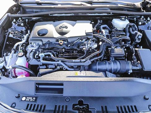 Used 2025 Toyota Camry LE image 26