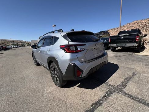Used 2025 Subaru Crosstrek 2.0i Premium image 3