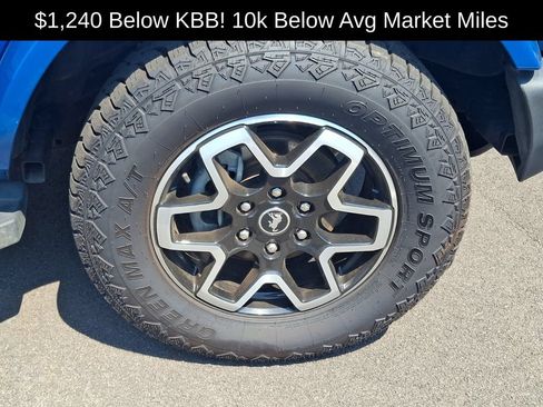 Used 2023 Ford Bronco Outer Banks AWD/4WD image 12