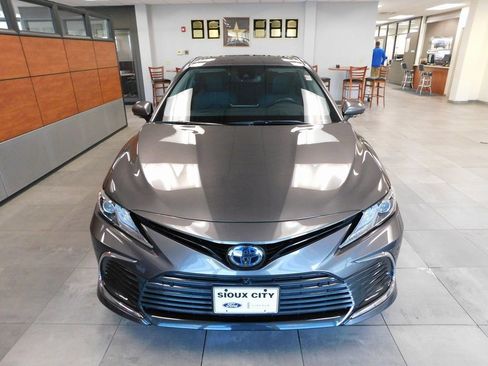 Used 2023 Toyota Camry XLE w/ Navigation Package image 2