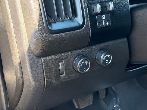 Used 2019 Chevrolet Colorado LT AWD/4WD image 20