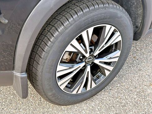 Used 2023 Nissan Rogue SV w/ SV Premium B Package AWD/4WD image 11