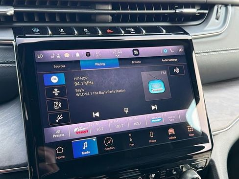 Used 2023 Jeep Grand Cherokee Overland w/ Luxury Tech Group IV image 30