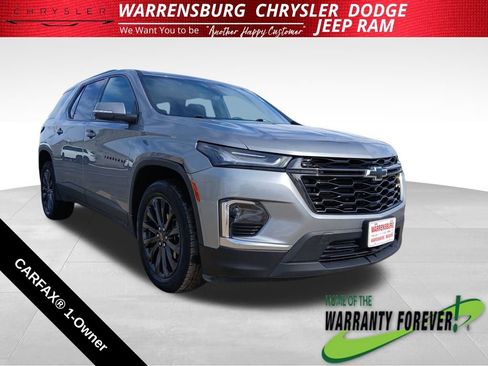 Used 2024 Chevrolet Traverse RS image 1