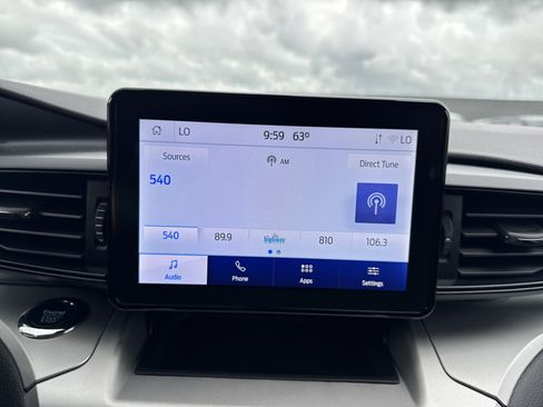 Used 2022 Ford Explorer XLT image 19