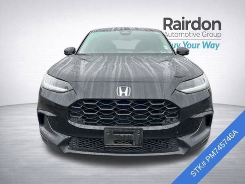 Used 2023 Honda HR-V LX image 2