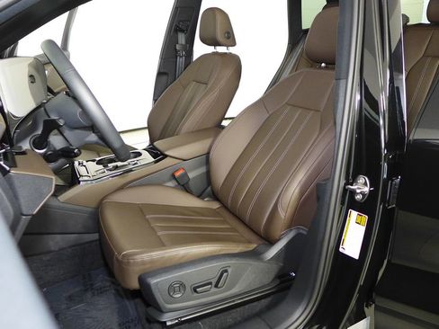 Used 2025 Audi Q6 e-tron Premium w/ 20" Wheel Package image 22