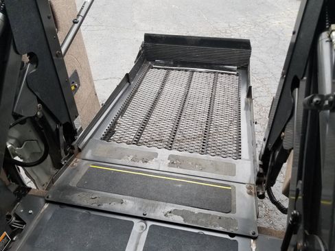 Used 2012 GMC Savana 1500 1500 image 37