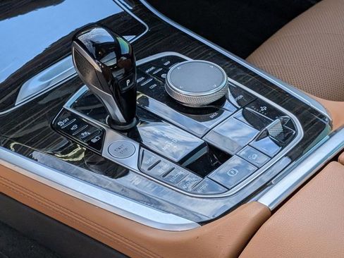 Certified 2023 BMW X5 xDrive45e w/ M Sport Package image 16