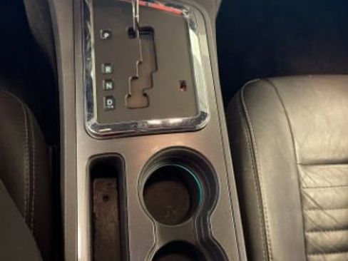 Used 2014 Dodge Challenger SXT RWD image 21
