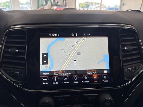 Used 2019 Jeep Grand Cherokee Limited AWD/4WD image 37