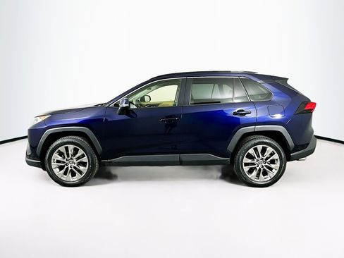 Used 2020 Toyota RAV4 XLE Premium AWD/4WD image 4
