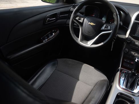Used 2013 Chevrolet Malibu LT w/ Power Convenience Package FWD image 2