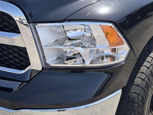 Used 2020 RAM 1500 Classic SLT RWD image 10