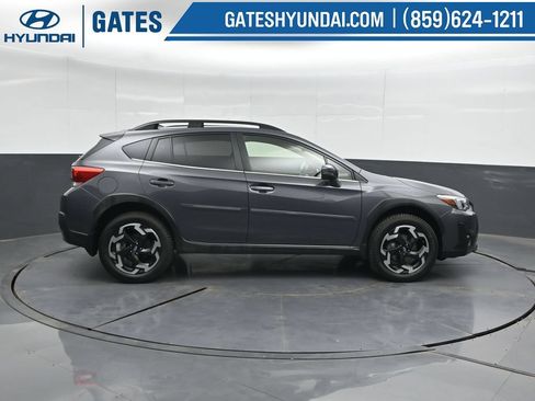 Used 2021 Subaru Crosstrek 2.5i Limited w/ Moonroof Package 2 AWD/4WD image 3