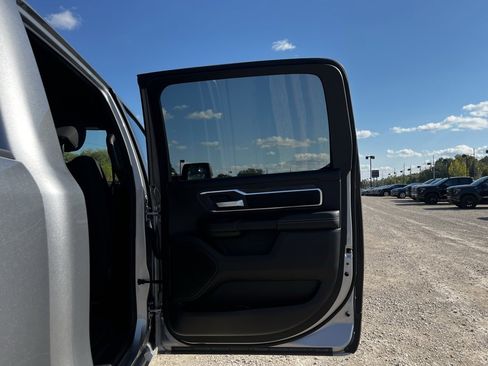 Used 2024 RAM 1500 Big Horn image 32