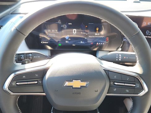 New 2026 Chevrolet Equinox EV LT image 16