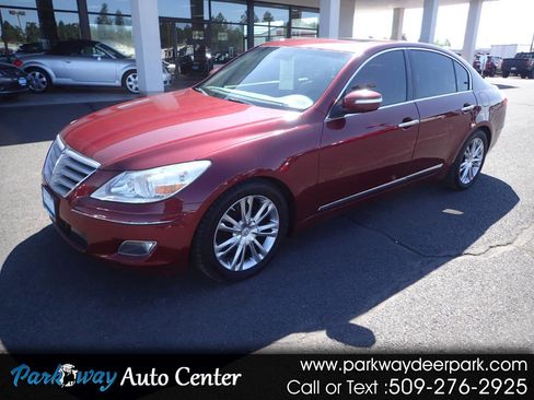 Used 2011 Hyundai Genesis 4.6 image 1