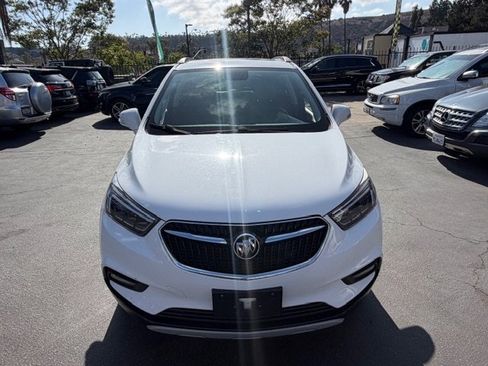 Used 2019 Buick Encore Essence FWD image 9