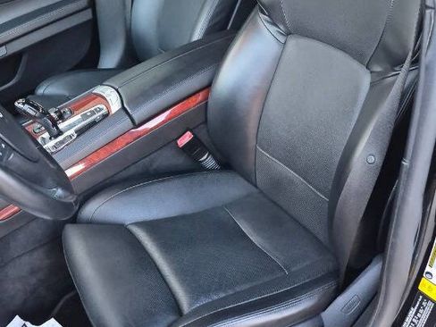 Used 2011 BMW ALPINA B7 w/ Driver Assistance Pkg image 39