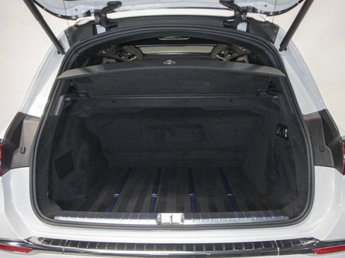 Used 2026 Mercedes-Benz Maybach GLS 600 image 77