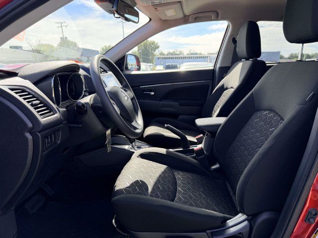 Used 2026 Mitsubishi Outlander Sport ES AWD/4WD image 16